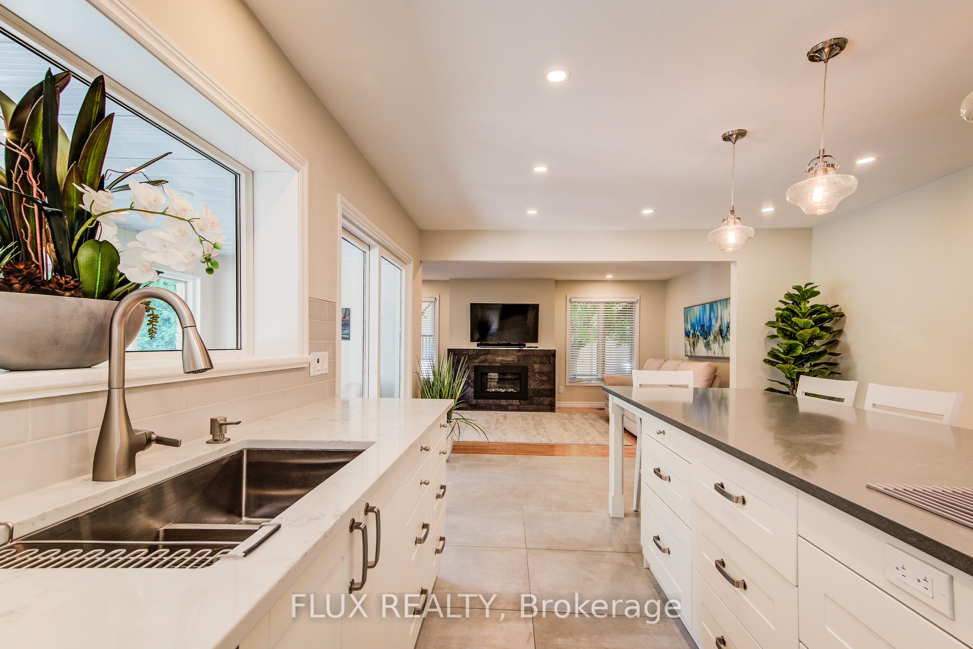 Photo 19 of 573 Hemingway Place, Waterloo — HOMEH