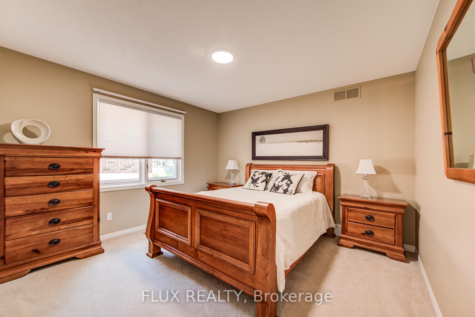 Photo 27 of 573 Hemingway Place, Waterloo — HOMEH