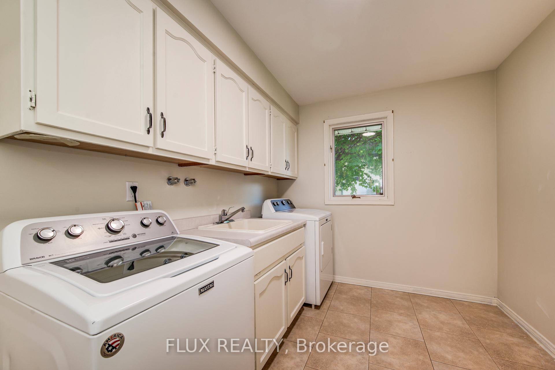 Photo 34 of 573 Hemingway Place, Waterloo — HOMEH