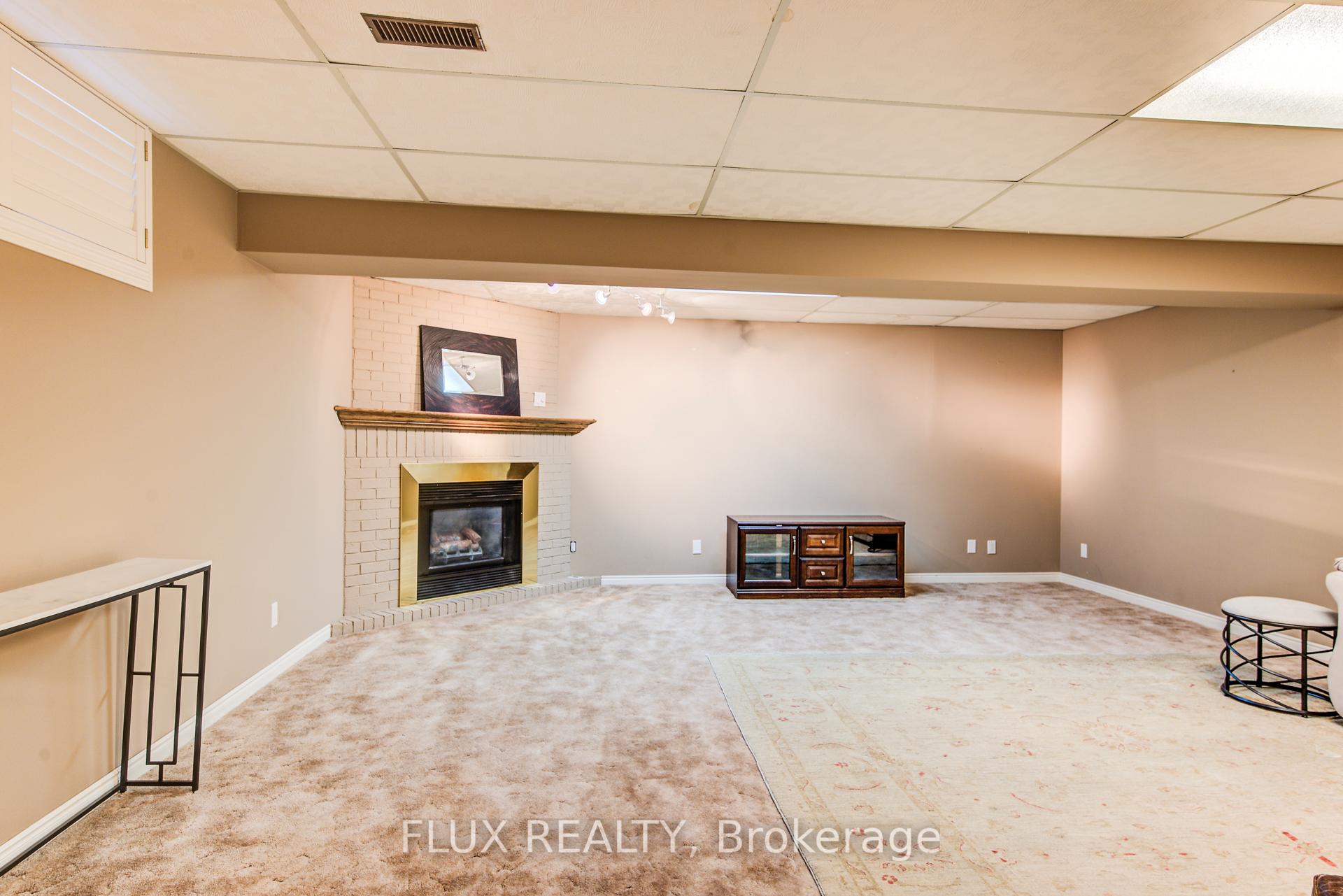 Photo 38 of 573 Hemingway Place, Waterloo — HOMEH