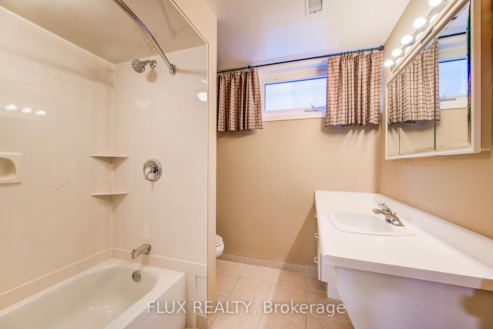 Photo 41 of 573 Hemingway Place, Waterloo — HOMEH