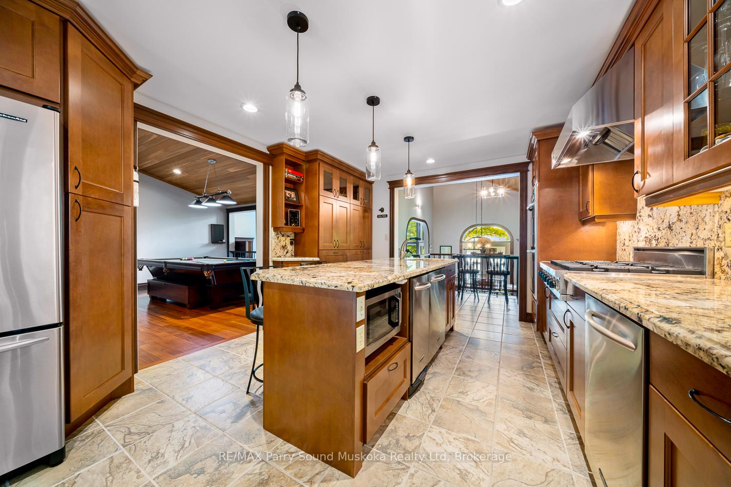 Photo 12 of 456 North Meadowcove Road, Whitestone, Hagerman — HOMEH