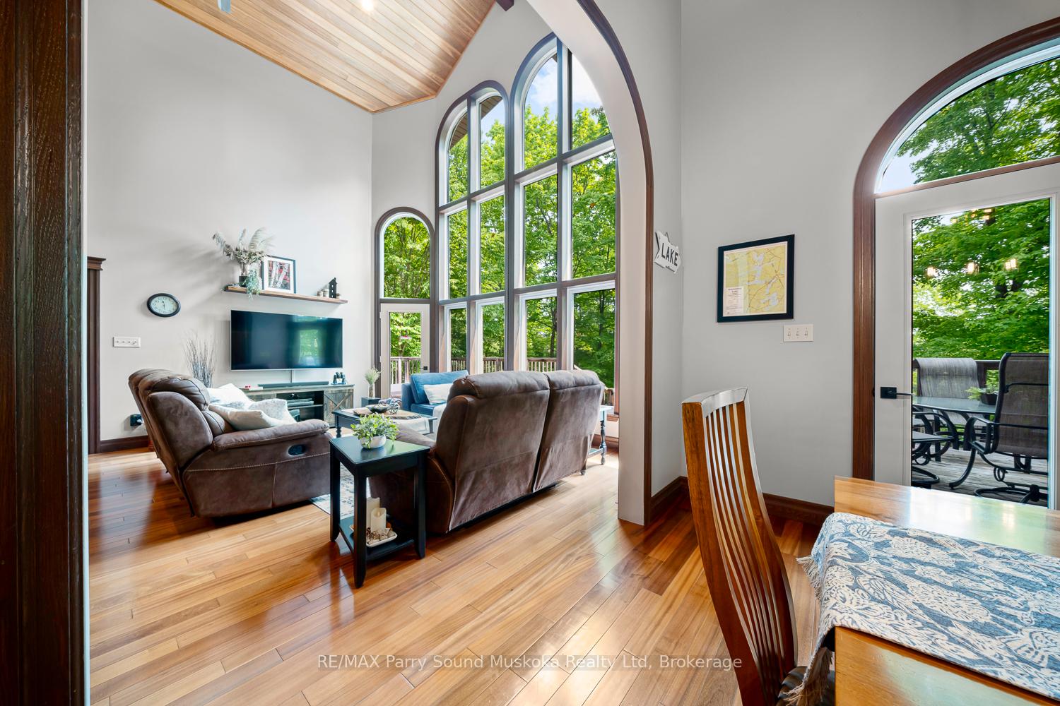 Photo 16 of 456 North Meadowcove Road, Whitestone, Hagerman — HOMEH