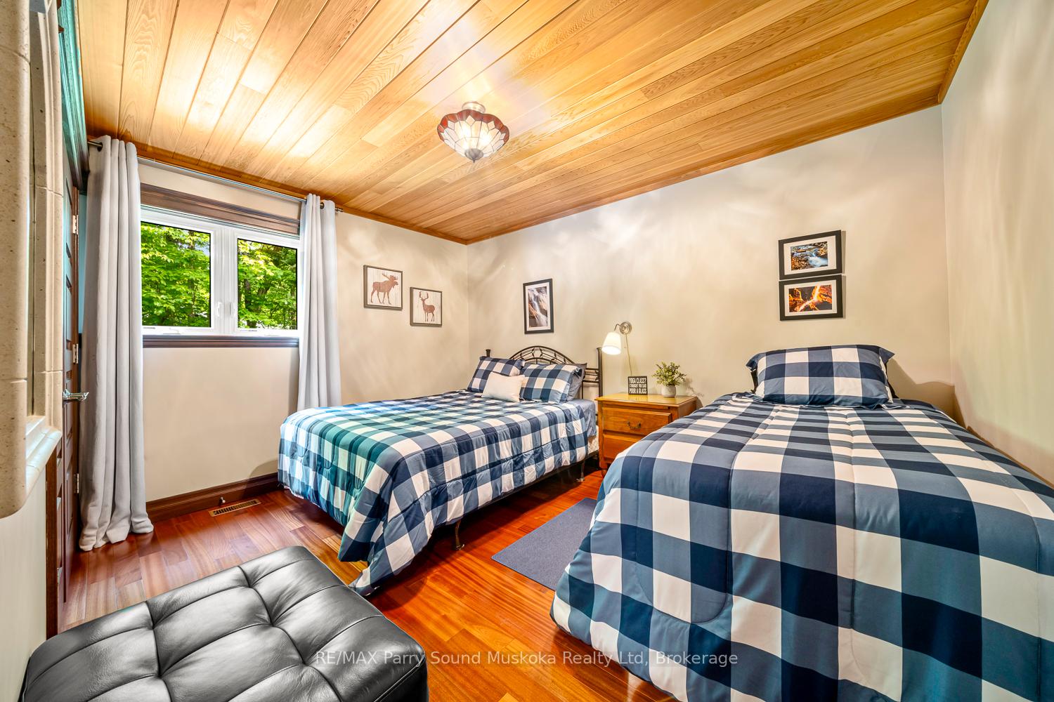 Photo 29 of 456 North Meadowcove Road, Whitestone, Hagerman — HOMEH