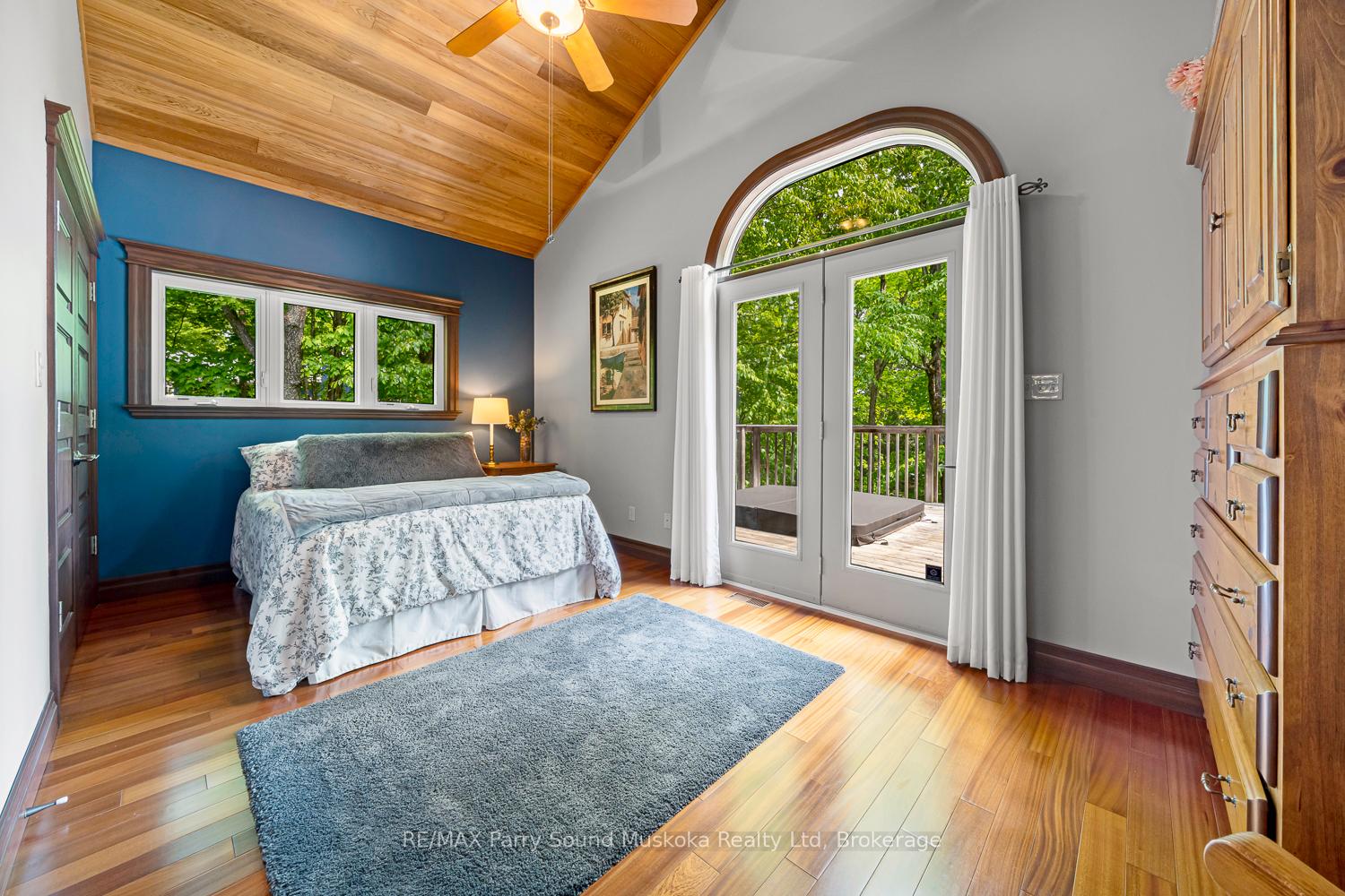 Photo 32 of 456 North Meadowcove Road, Whitestone, Hagerman — HOMEH