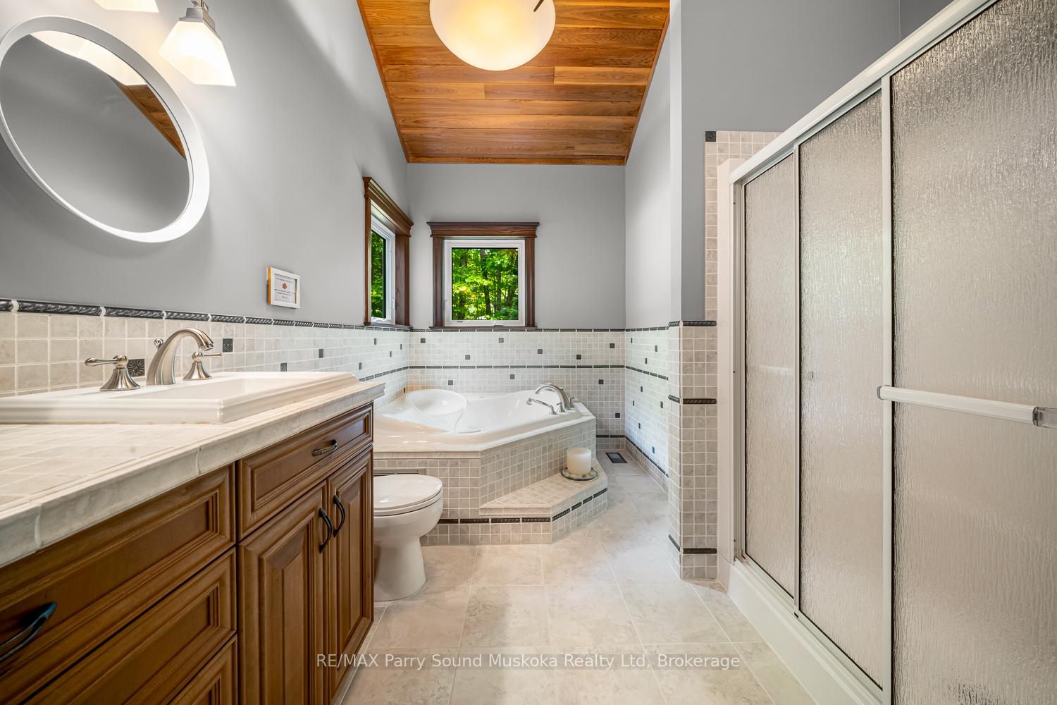 Photo 34 of 456 North Meadowcove Road, Whitestone, Hagerman — HOMEH