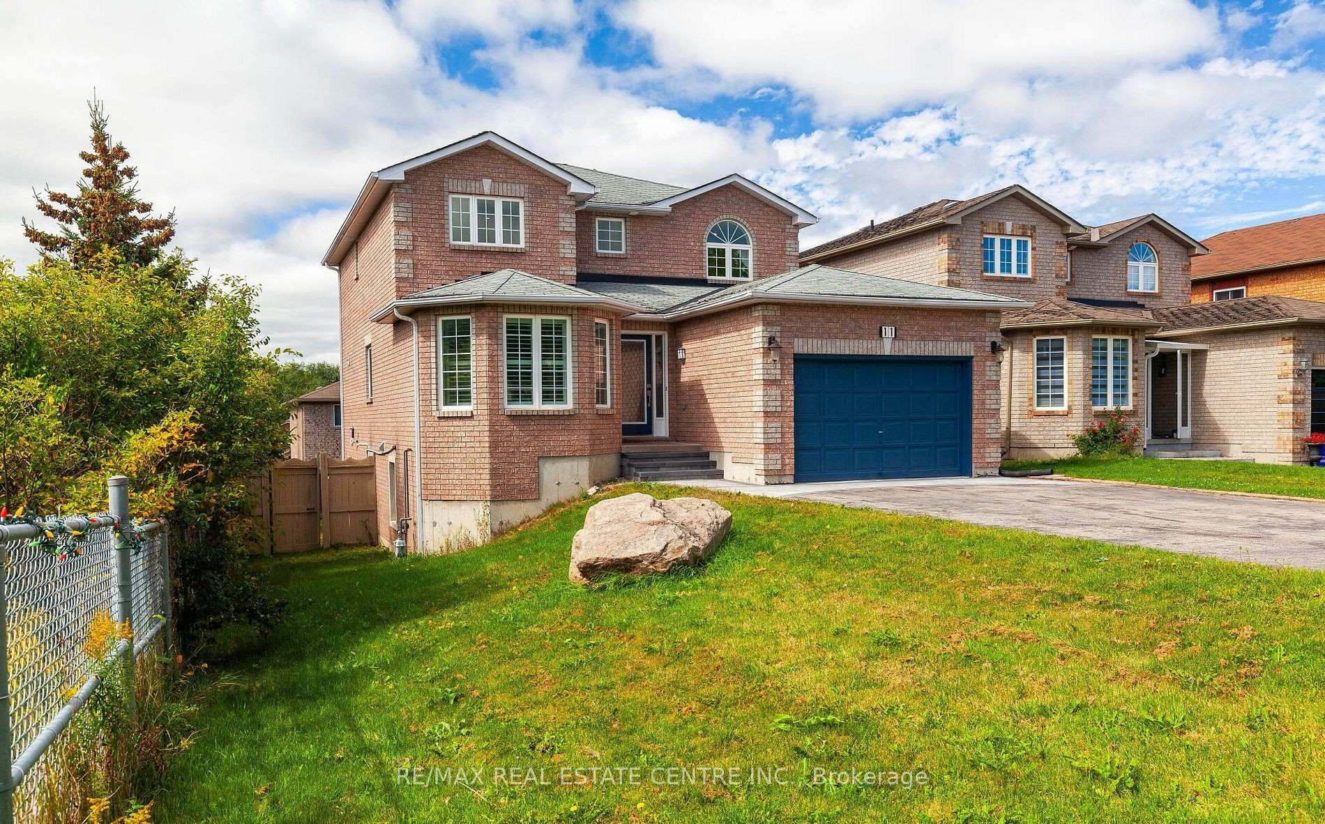 Photo 3 of 11 Priscilla's Place, Barrie, Painswick South — HOMEH