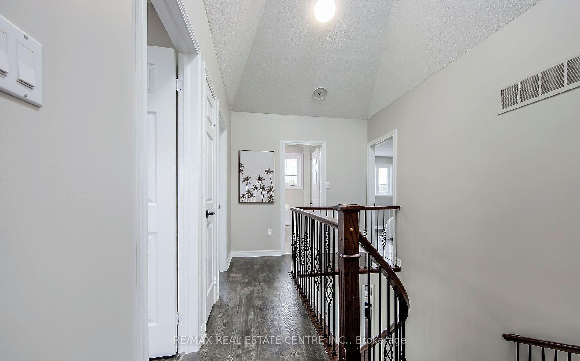 Photo 19 of 11 Priscilla's Place, Barrie, Painswick South — HOMEH