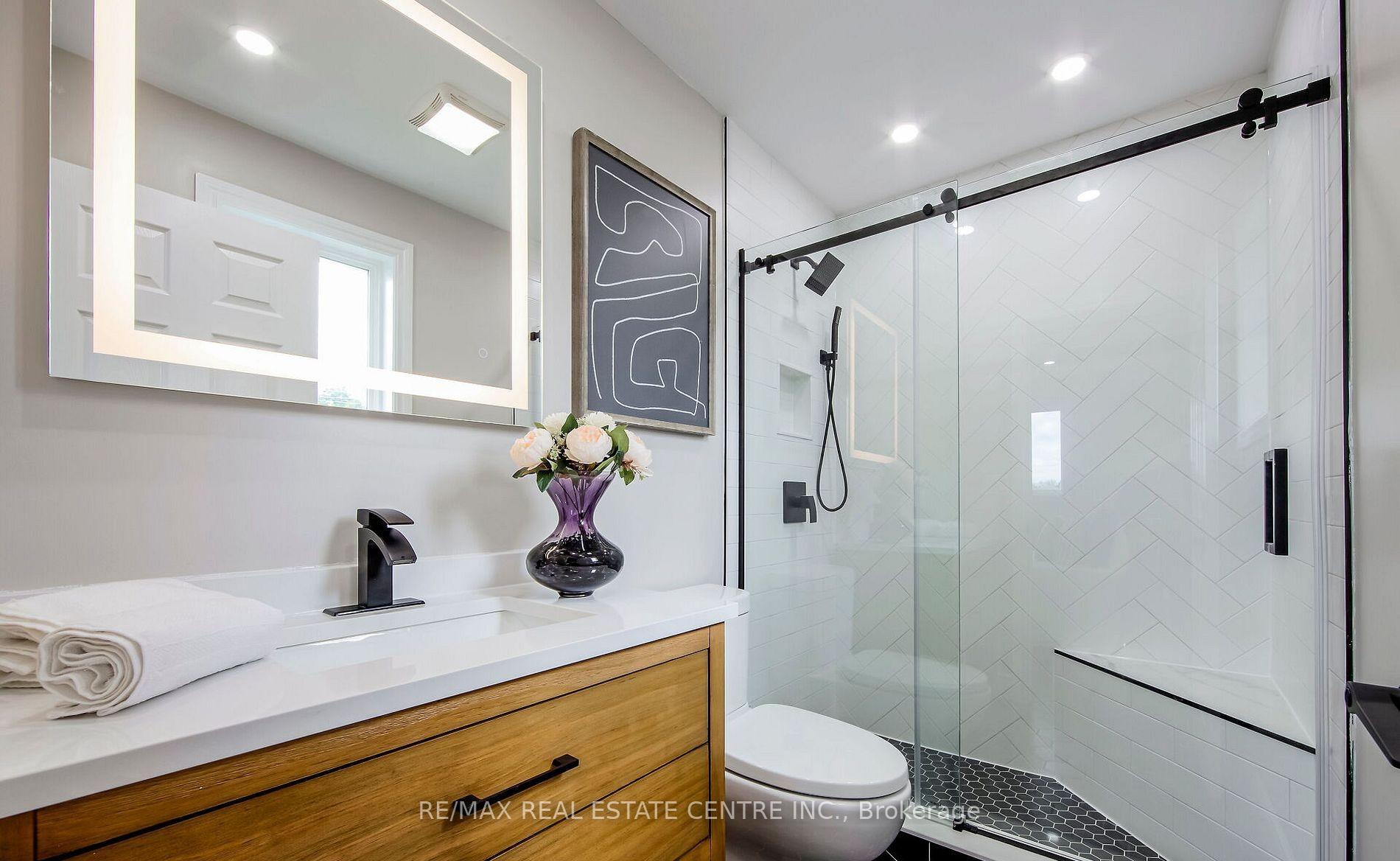 Photo 18 of 11 Priscilla's Place, Barrie, Painswick South — HOMEH