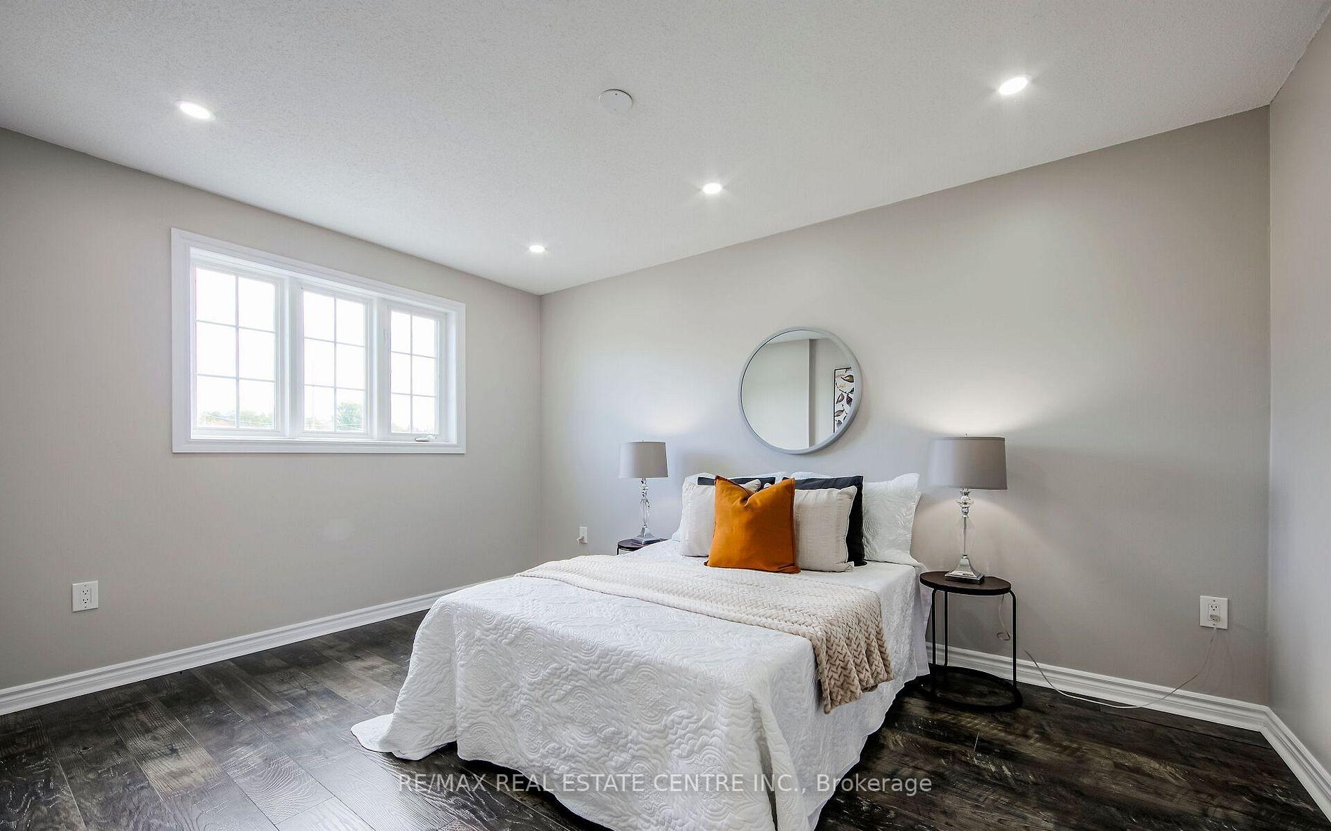 Photo 21 of 11 Priscilla's Place, Barrie, Painswick South — HOMEH