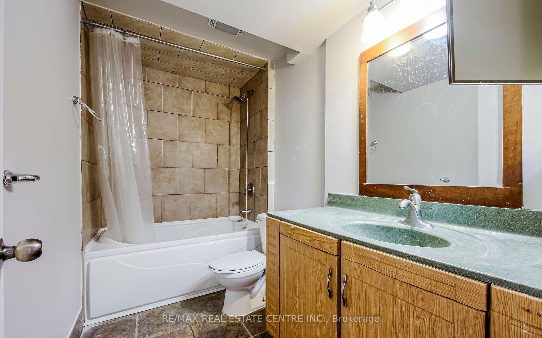Photo 36 of 11 Priscilla's Place, Barrie, Painswick South — HOMEH
