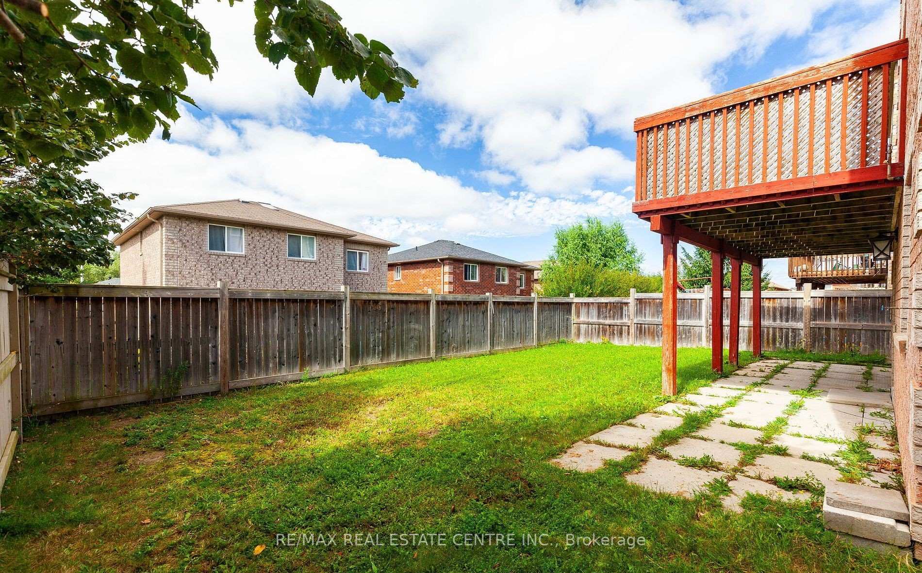 Photo 37 of 11 Priscilla's Place, Barrie, Painswick South — HOMEH
