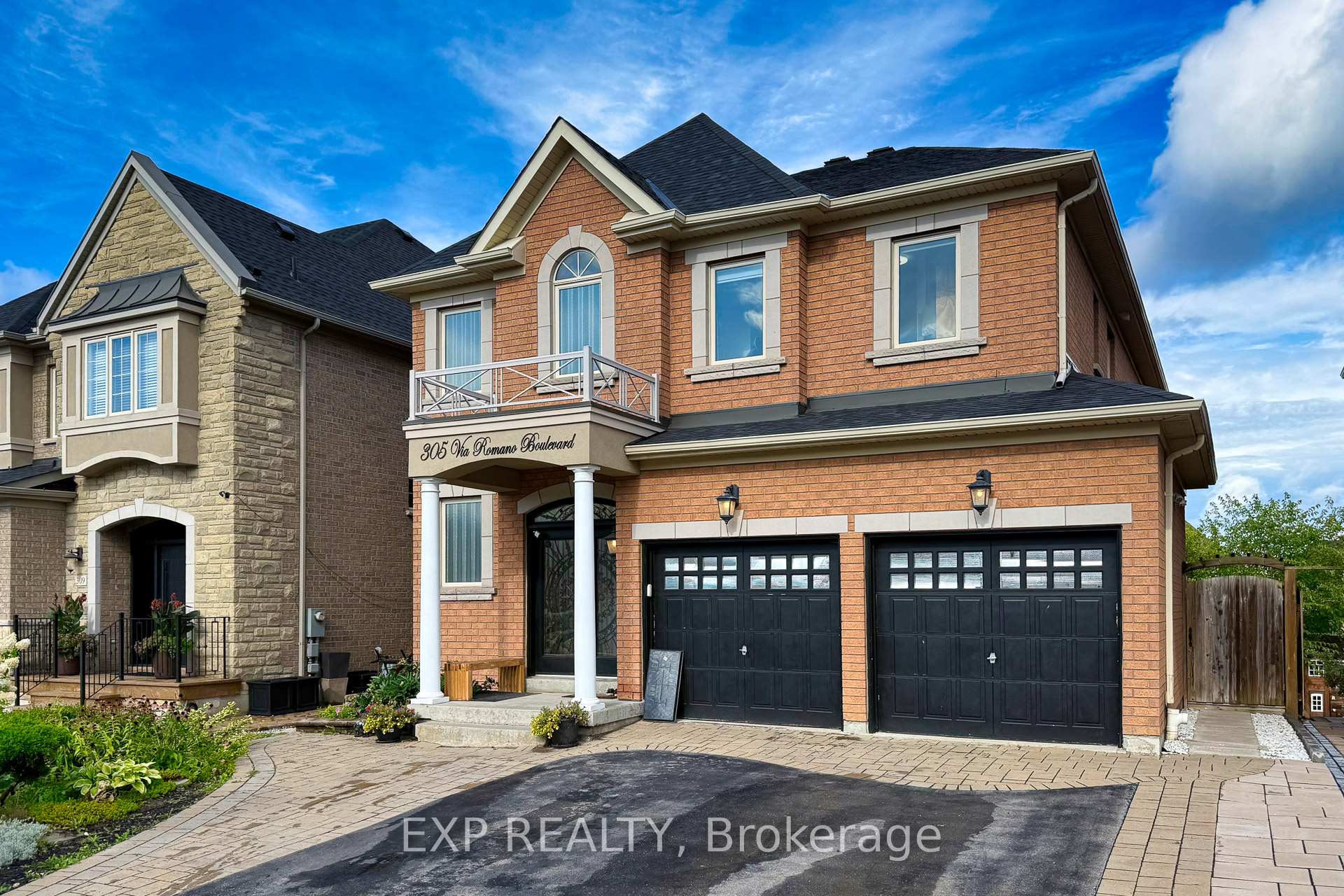 Photo 2 of 305 Via Romano Boulevard, Vaughan, Patterson — HOMEH