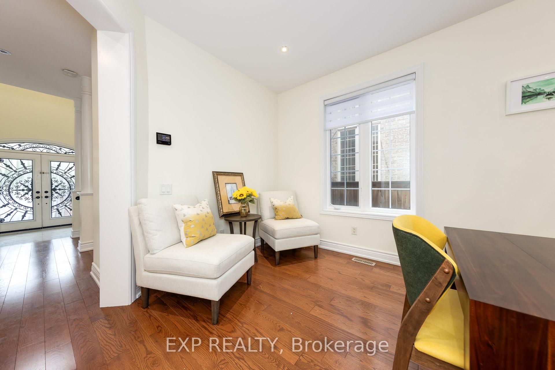 Photo 6 of 305 Via Romano Boulevard, Vaughan, Patterson — HOMEH