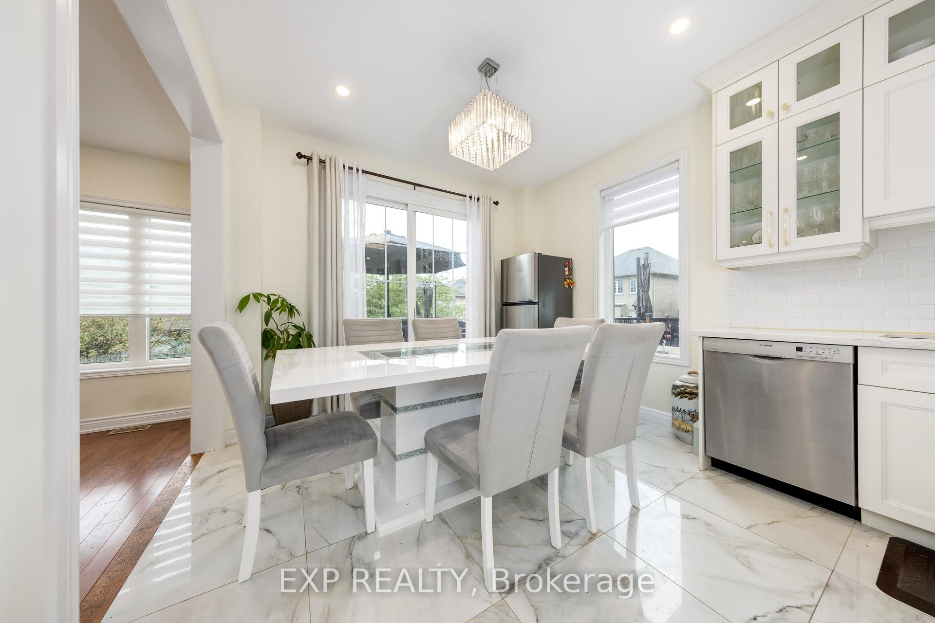 Photo 13 of 305 Via Romano Boulevard, Vaughan, Patterson — HOMEH