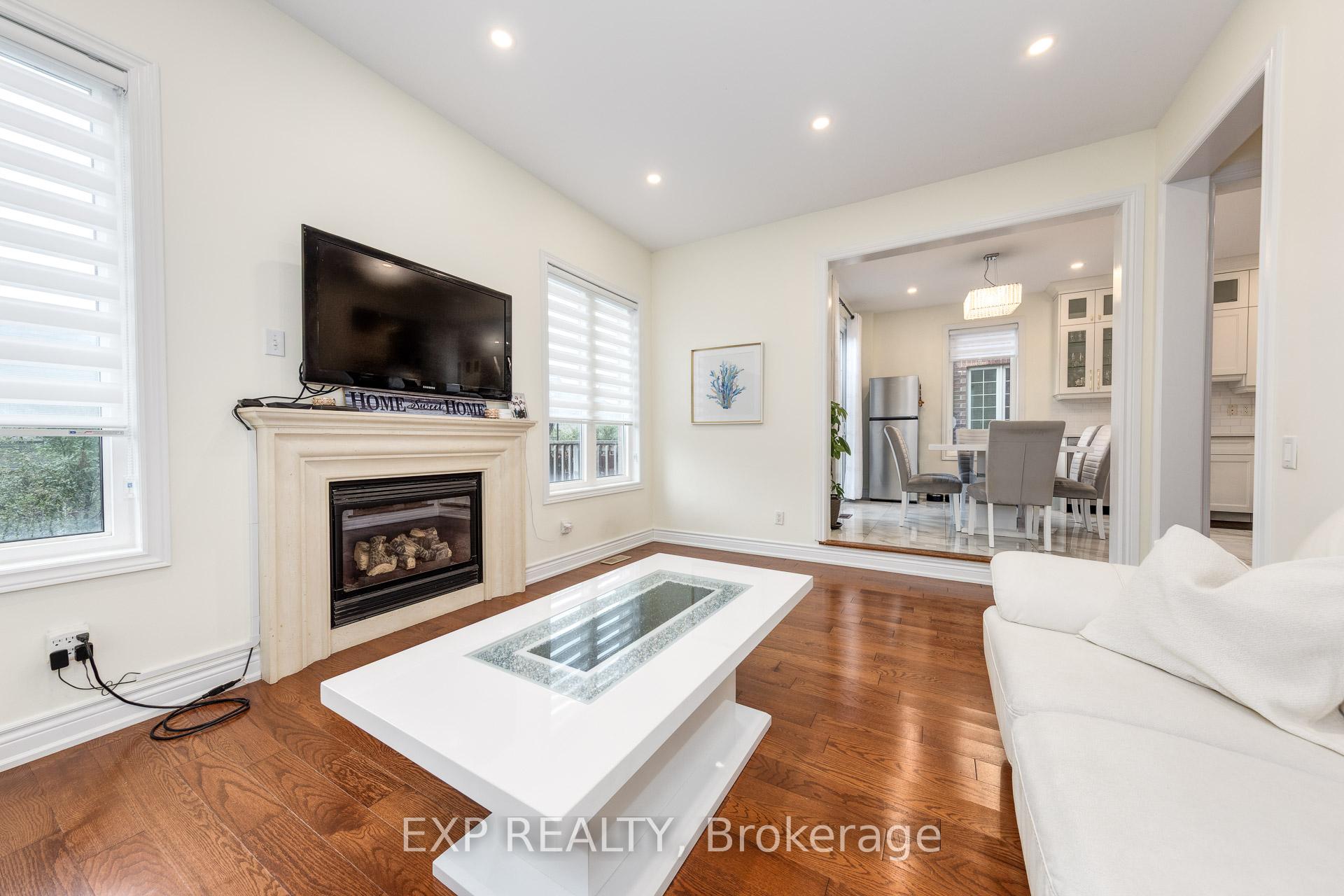 Photo 16 of 305 Via Romano Boulevard, Vaughan, Patterson — HOMEH