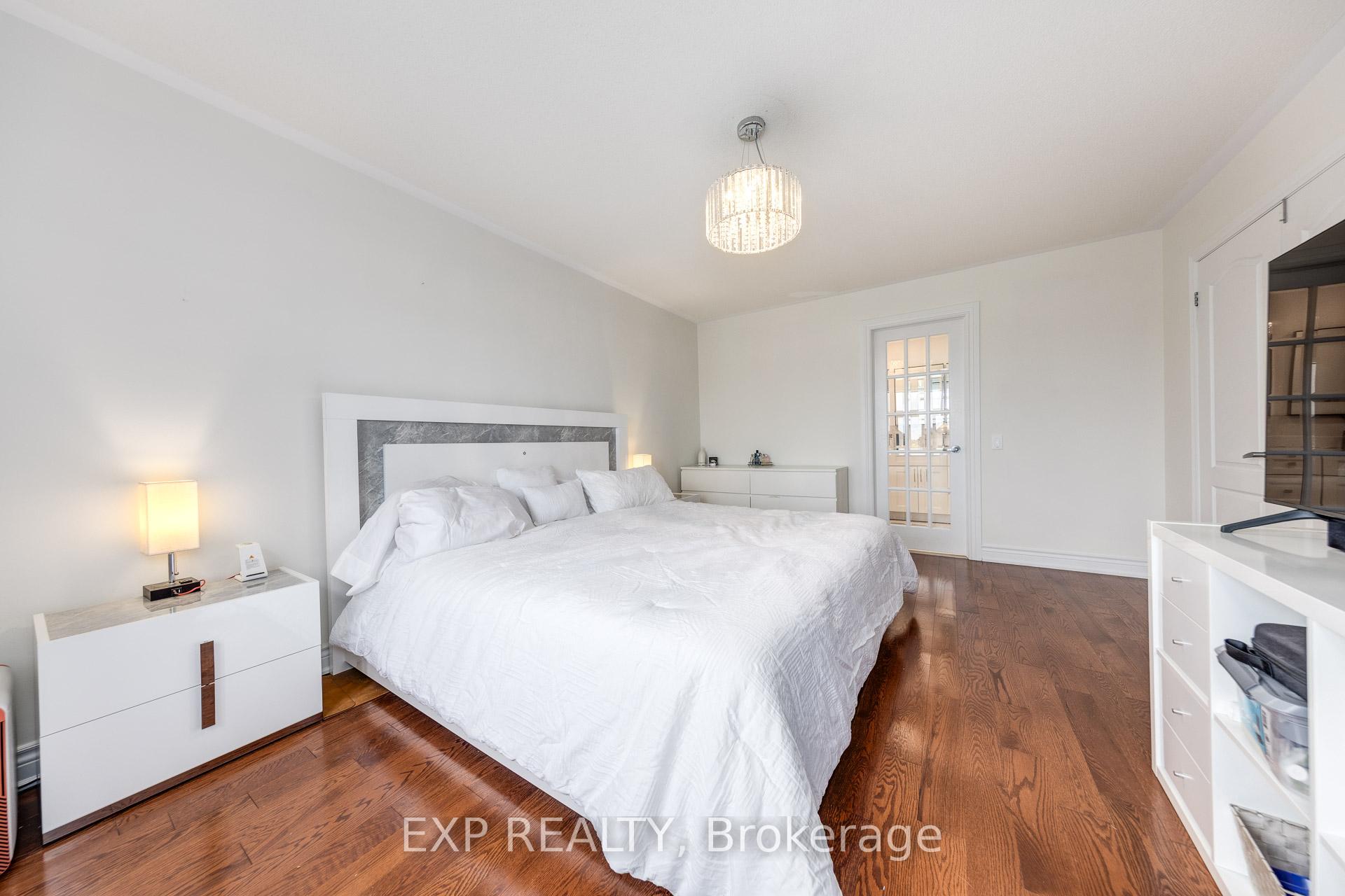 Photo 29 of 305 Via Romano Boulevard, Vaughan, Patterson — HOMEH