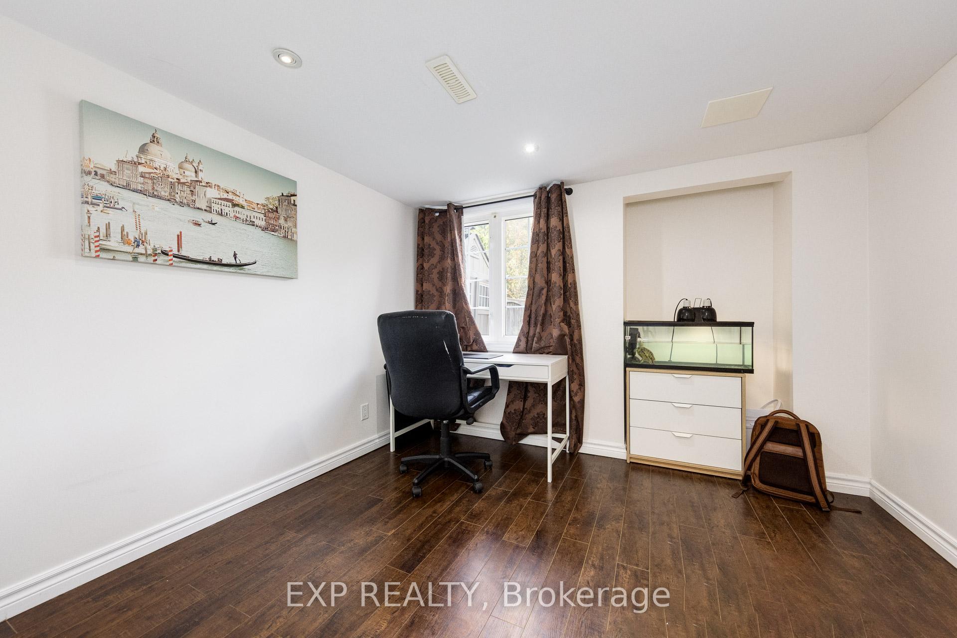 Photo 38 of 305 Via Romano Boulevard, Vaughan, Patterson — HOMEH