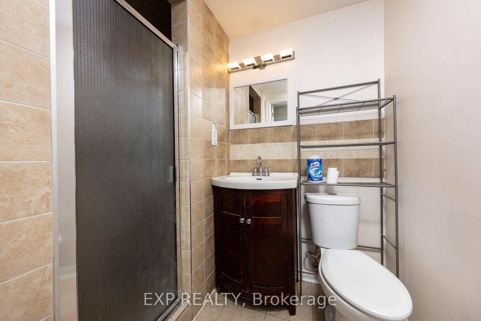 Photo 39 of 305 Via Romano Boulevard, Vaughan, Patterson — HOMEH