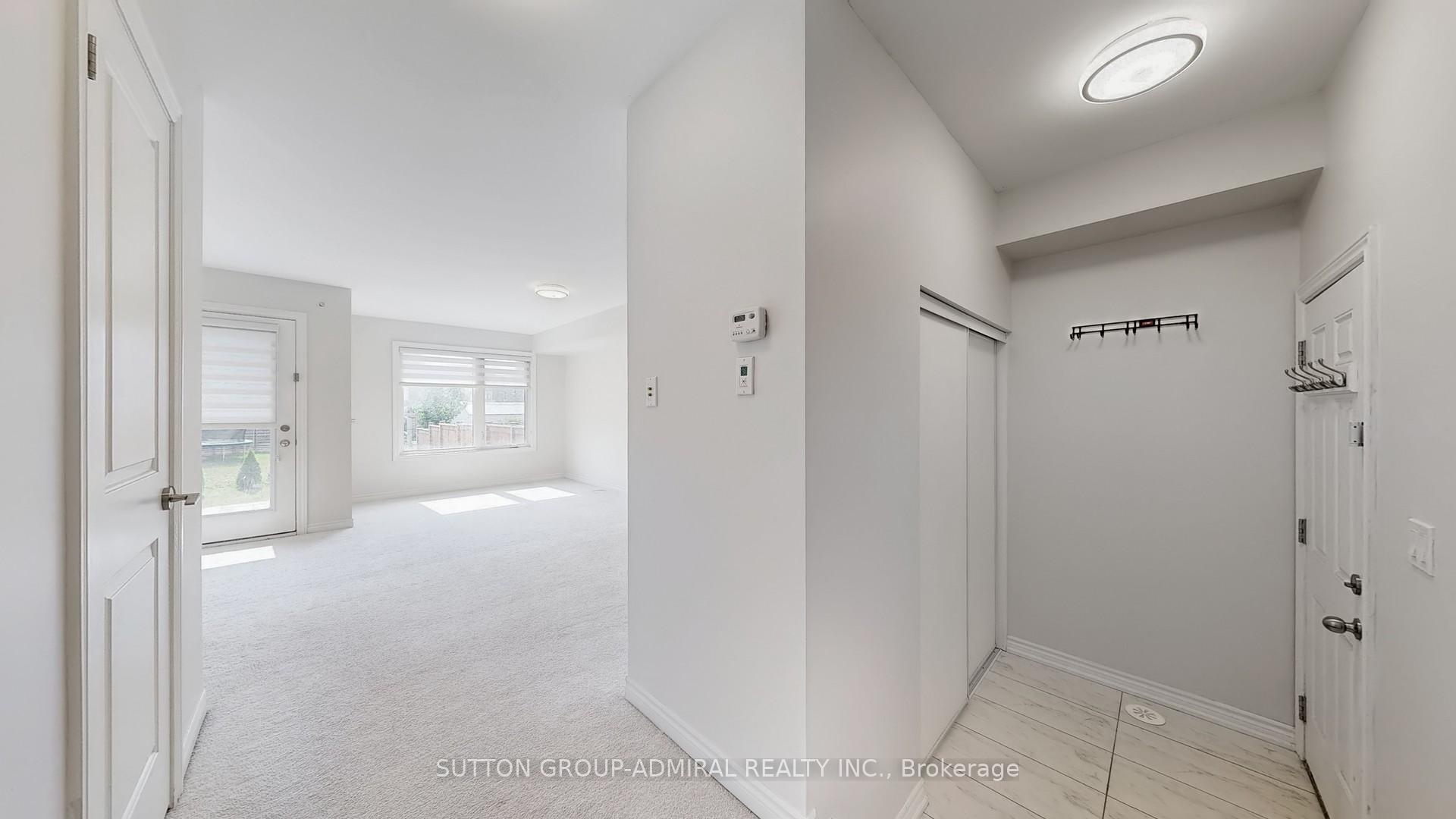 Photo 7 of 111 Golden Trail, Vaughan, Patterson — HOMEH