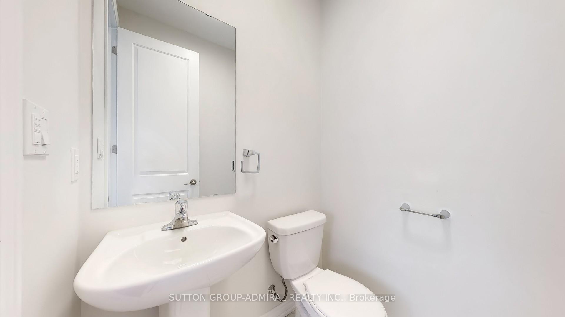 Photo 21 of 111 Golden Trail, Vaughan, Patterson — HOMEH