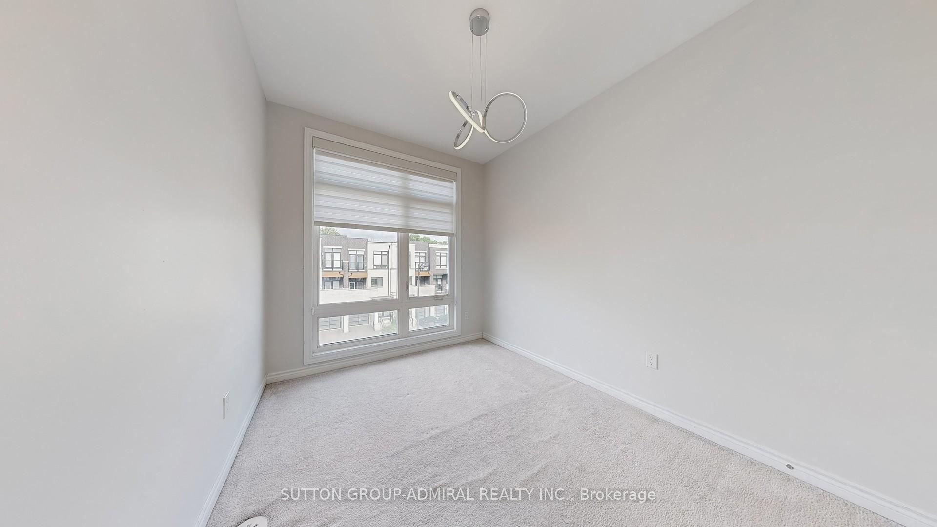 Photo 35 of 111 Golden Trail, Vaughan, Patterson — HOMEH