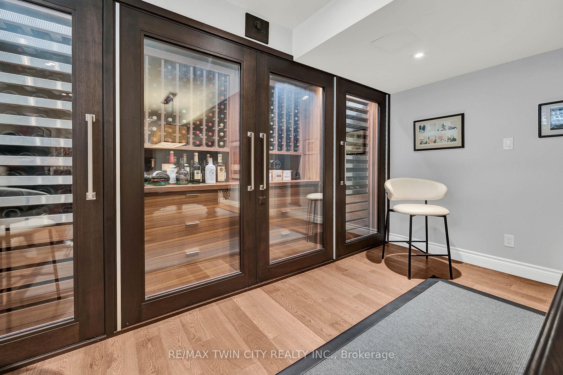 Photo 29 of 847 Creekside Drive, Waterloo — HOMEH