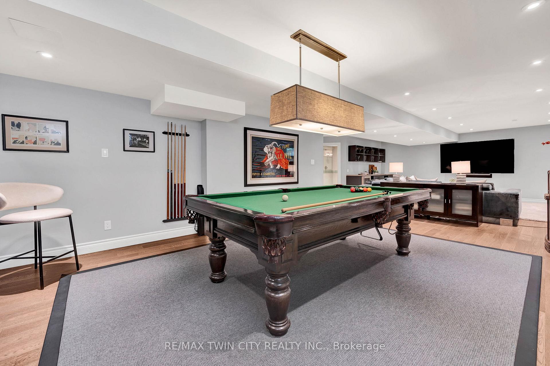 Photo 30 of 847 Creekside Drive, Waterloo — HOMEH