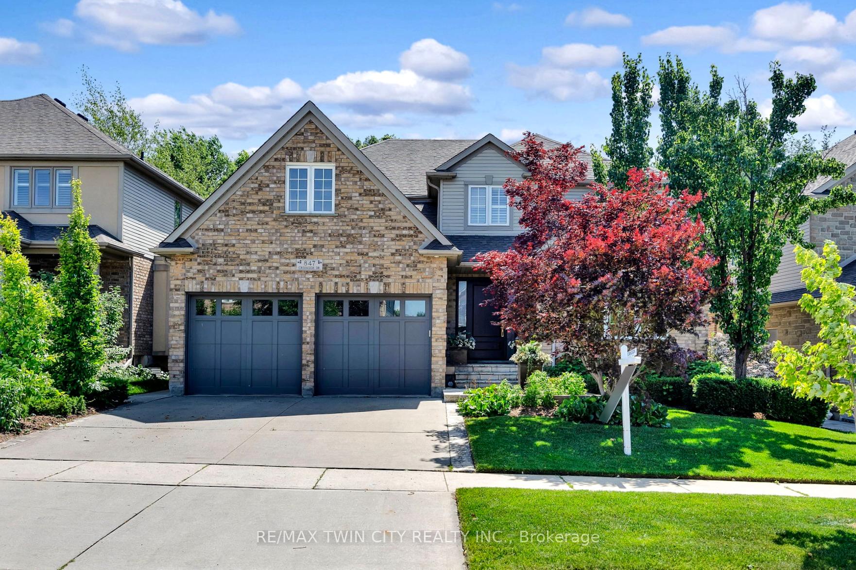 Photo 49 of 847 Creekside Drive, Waterloo — HOMEH