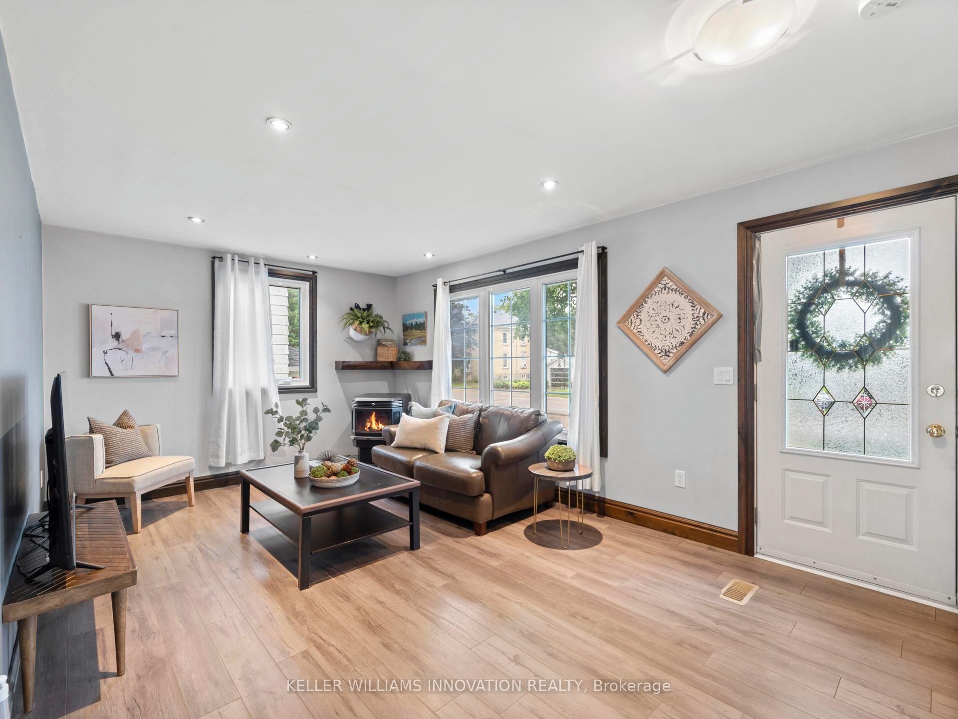 Photo 2 of 6992 Raglan Street, West Perth, Hibbert — HOMEH