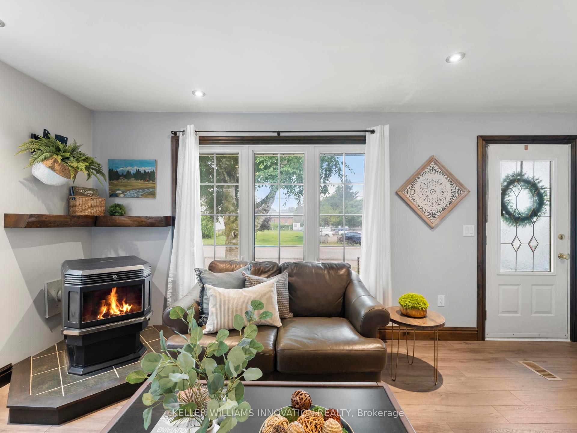 Photo 5 of 6992 Raglan Street, West Perth, Hibbert — HOMEH