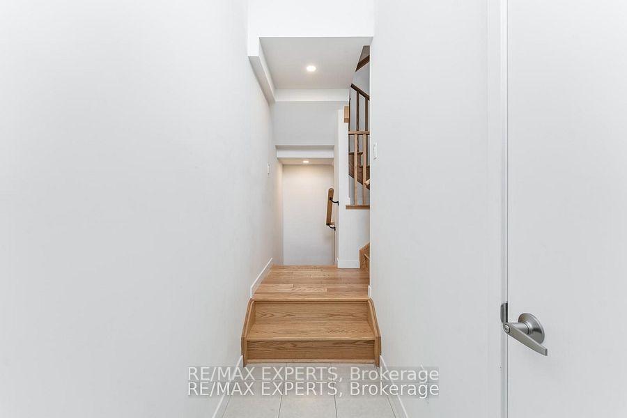 Photo 10 of 10286 Keele Street, Vaughan, Maple — HOMEH