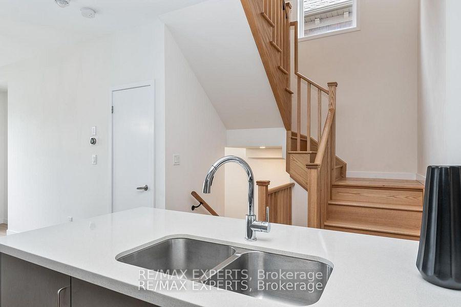 Photo 16 of 10286 Keele Street, Vaughan, Maple — HOMEH