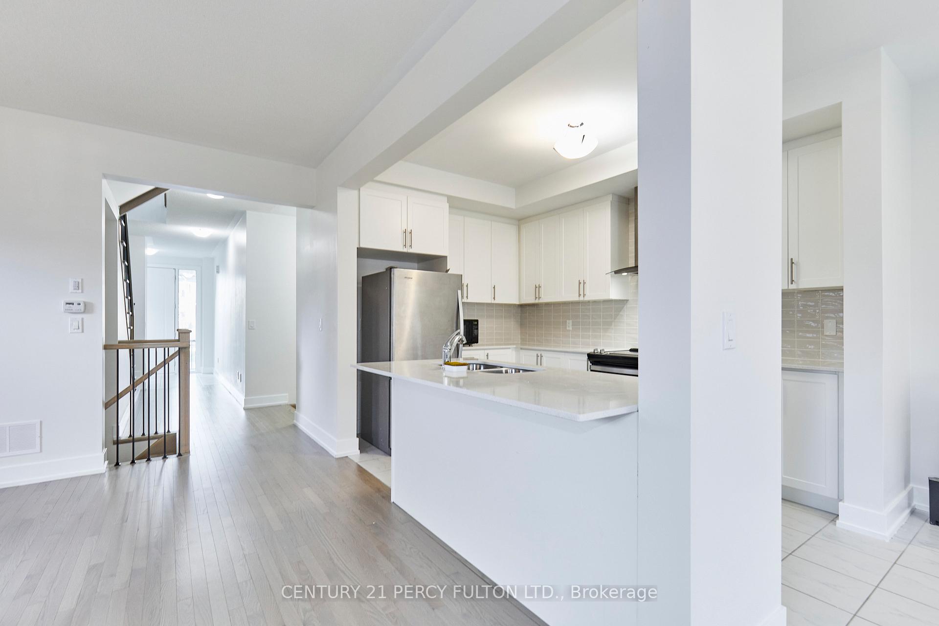 Photo 10 of 47 Dorian Drive, Whitby, Rural Whitby — HOMEH