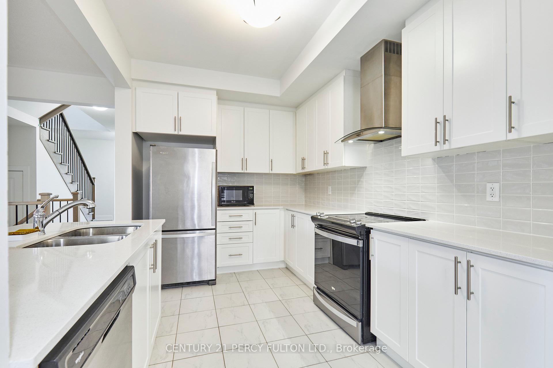 Photo 11 of 47 Dorian Drive, Whitby, Rural Whitby — HOMEH