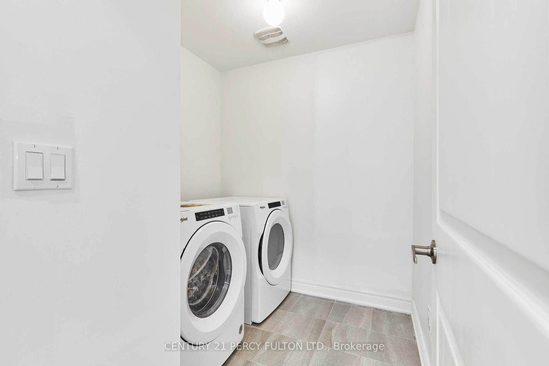 Photo 21 of 47 Dorian Drive, Whitby, Rural Whitby — HOMEH