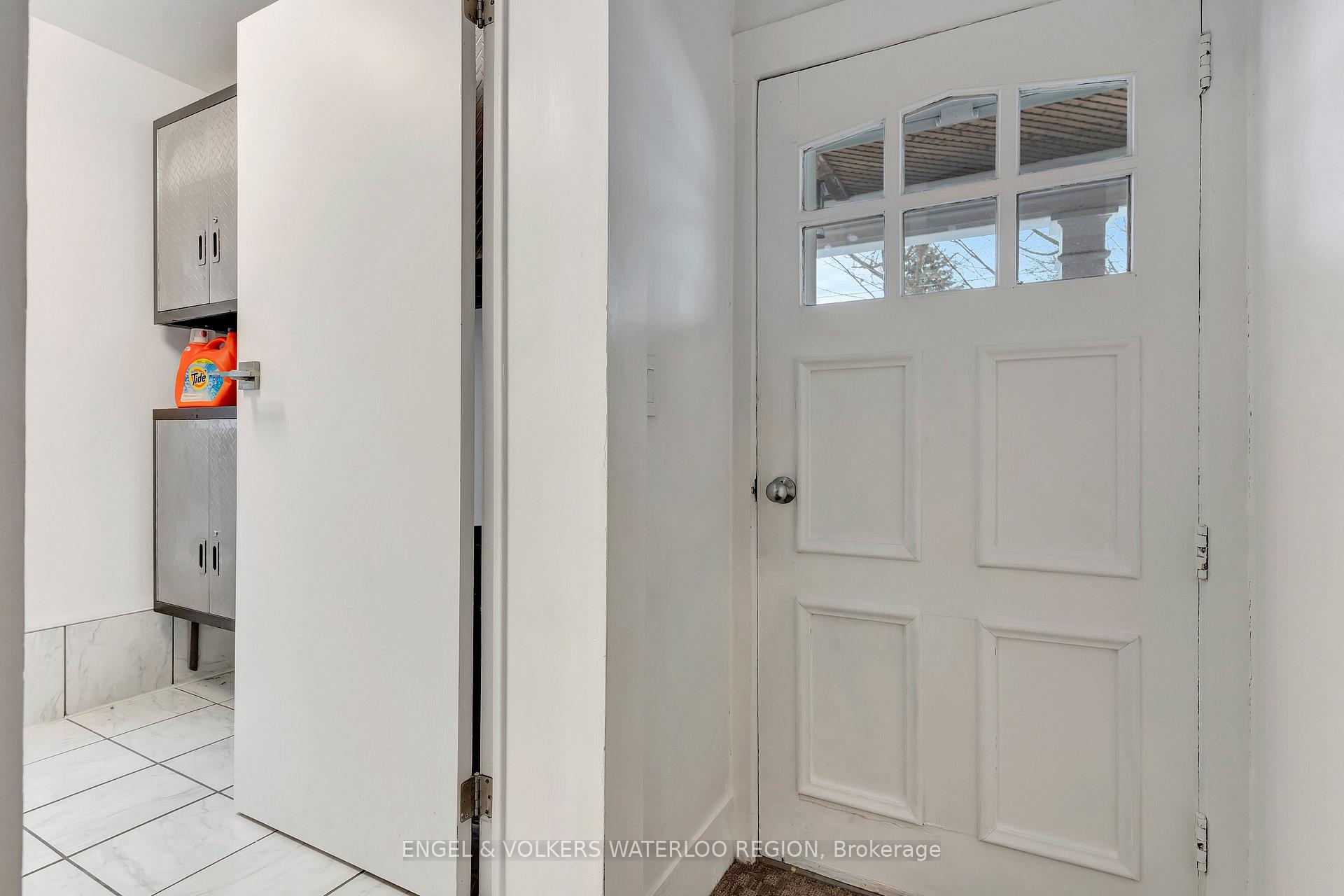 Photo 5 of 40 Menno Street, Waterloo — HOMEH