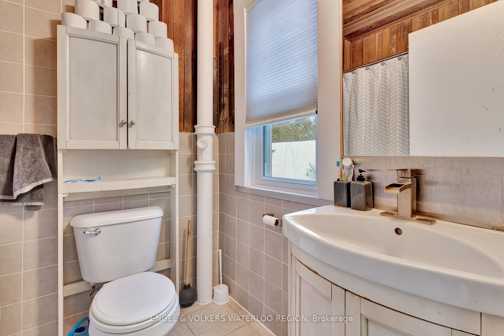 Photo 34 of 40 Menno Street, Waterloo — HOMEH