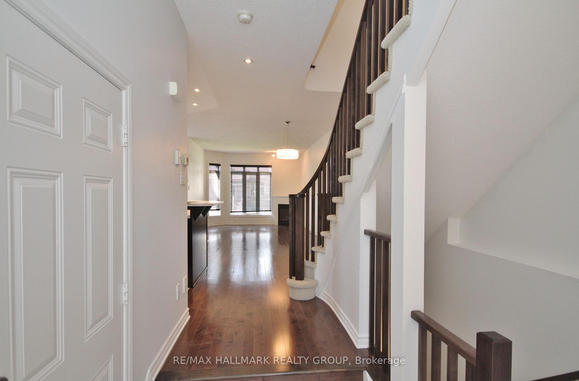 Photo 13 of 113 Watchhorn Grove, Ottawa, Riverside South — HOMEH