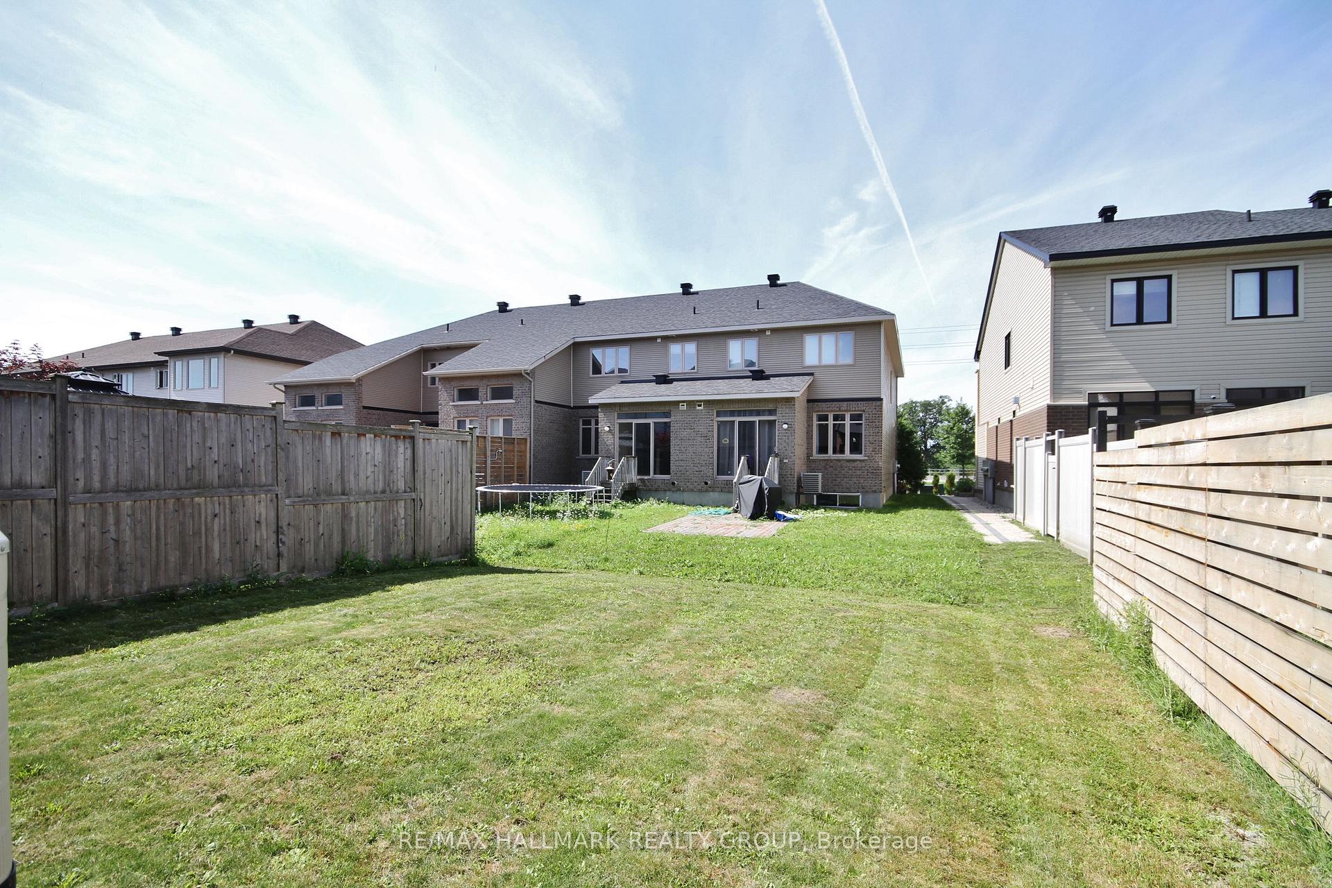 Photo 27 of 113 Watchhorn Grove, Ottawa, Riverside South — HOMEH