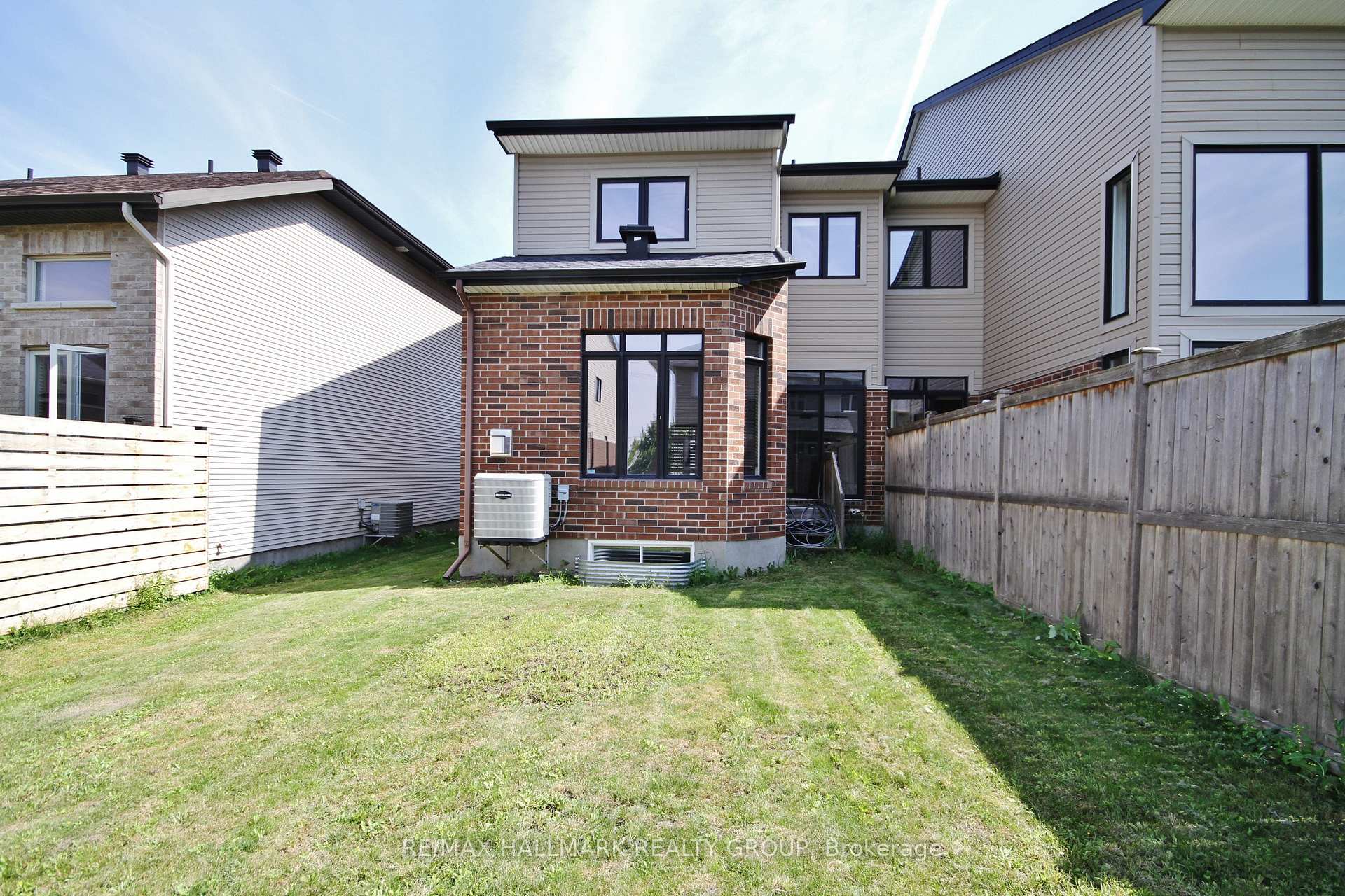 Photo 28 of 113 Watchhorn Grove, Ottawa, Riverside South — HOMEH