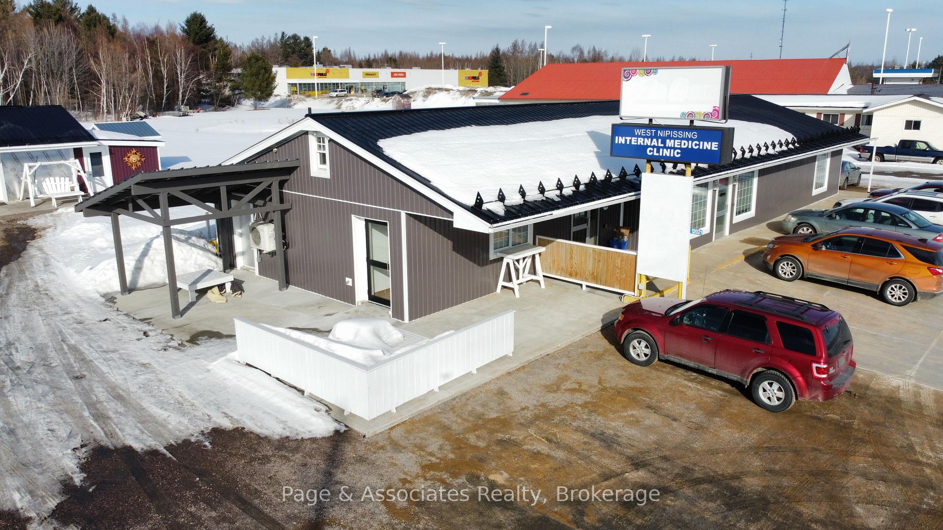 Photo 5 of 12021 Highway 17 E, West Nipissing, Sturgeon Falls — HOMEH