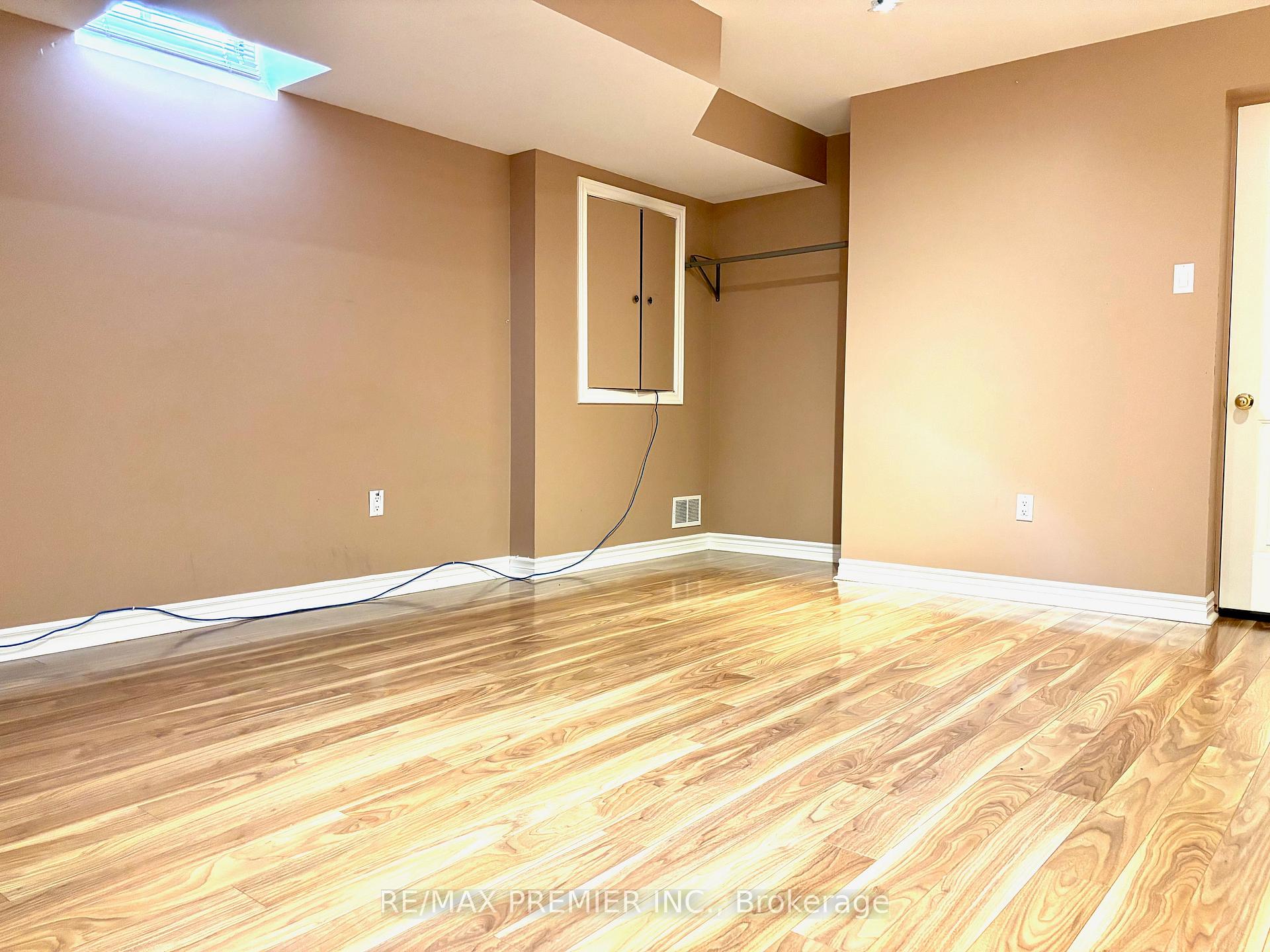 Photo 4 of Unit Basement, 9 Rosario Drive, Vaughan, Vellore Village — HOMEH