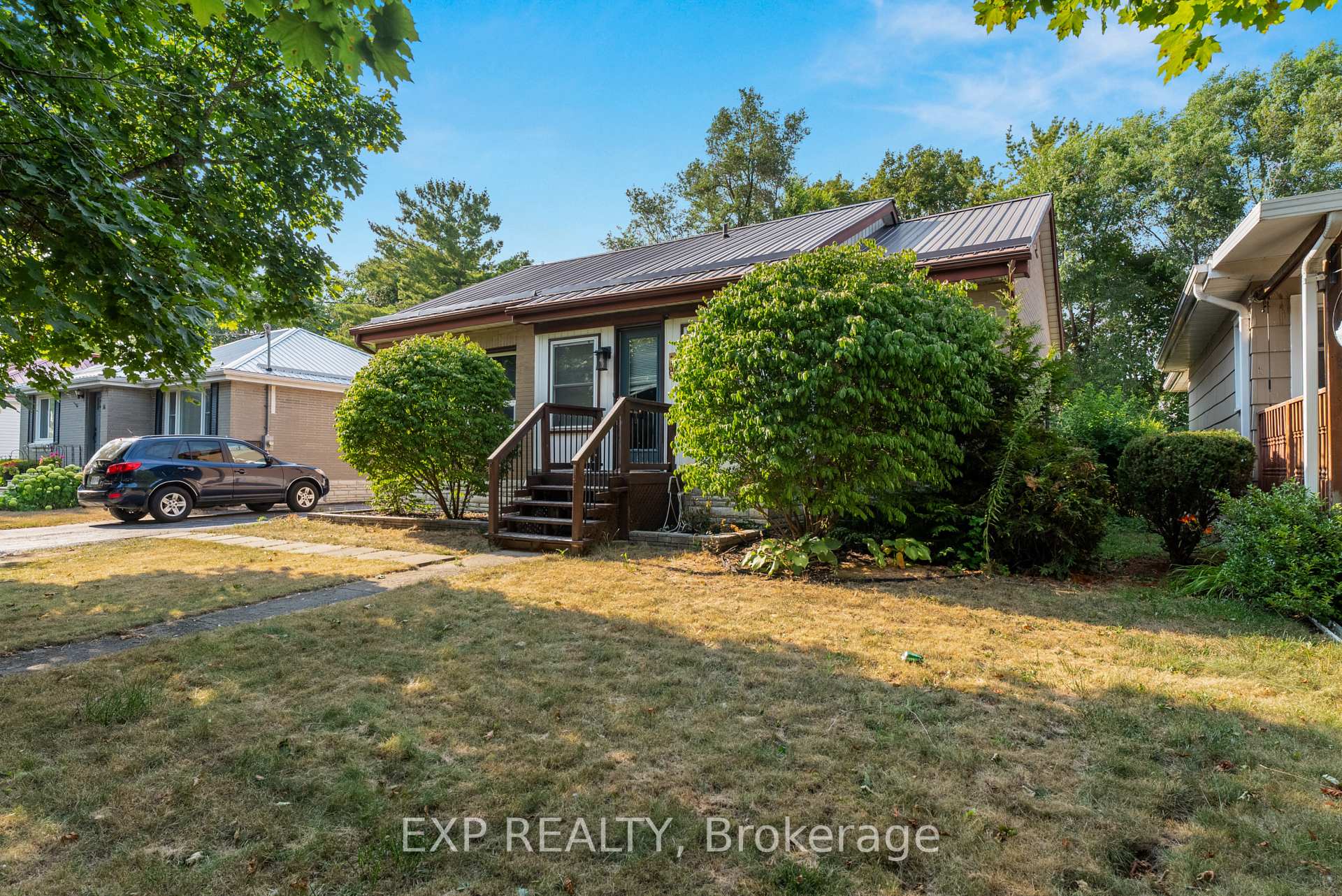 Photo 5 of 18 Montgomery Boulevard, Belleville, Belleville Ward — HOMEH