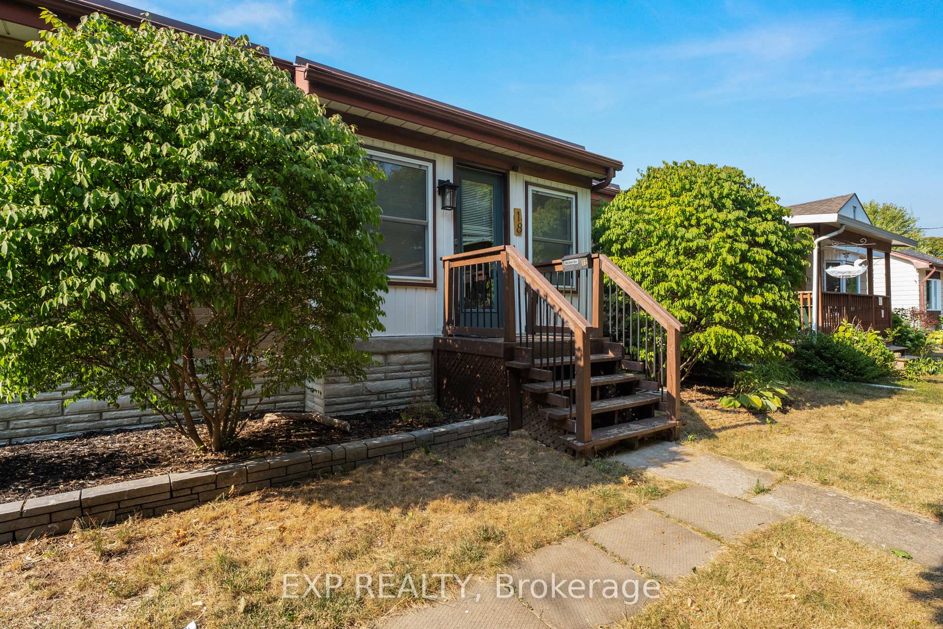 Photo 2 of 18 Montgomery Boulevard, Belleville, Belleville Ward — HOMEH