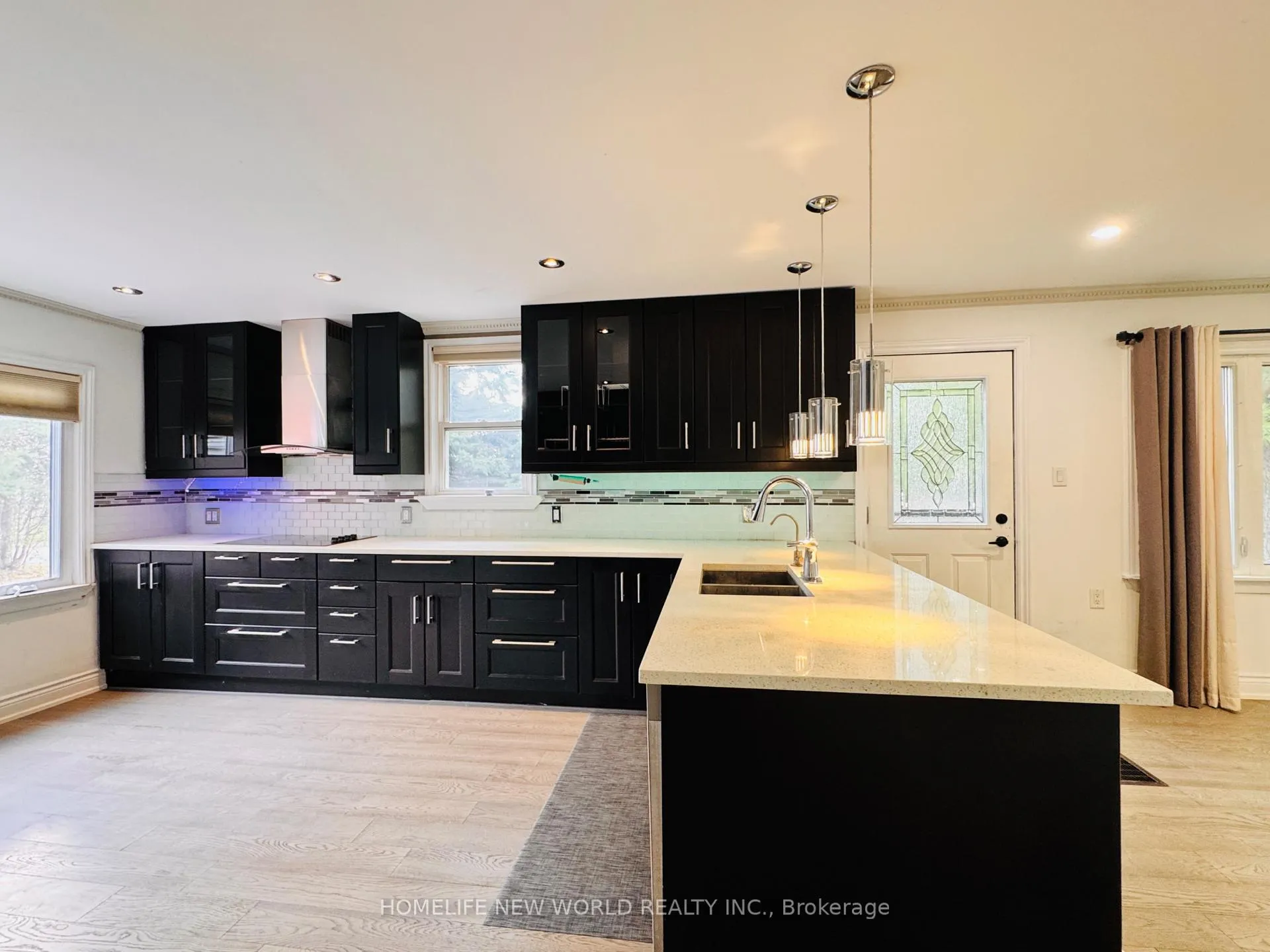 Photo 16 of 8935 Ashburn Road, Whitby, Rural Whitby — HOMEH