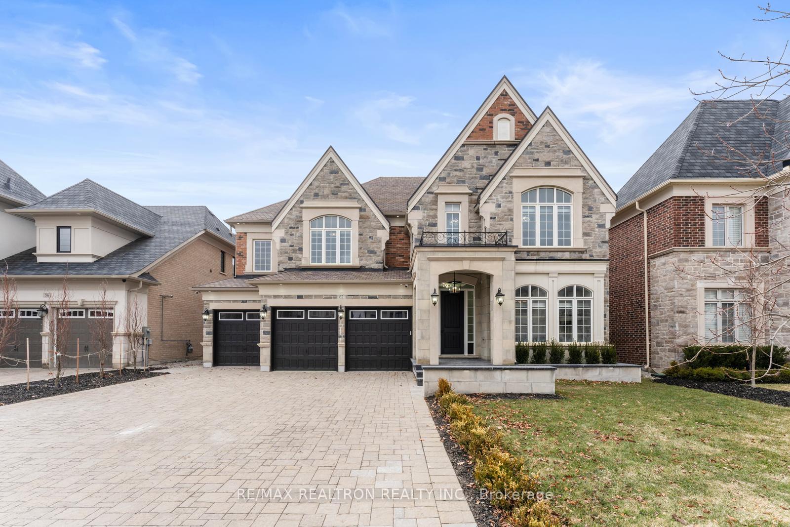 Photo 7 of 62 Endless Circle, Vaughan, Kleinburg — HOMEH