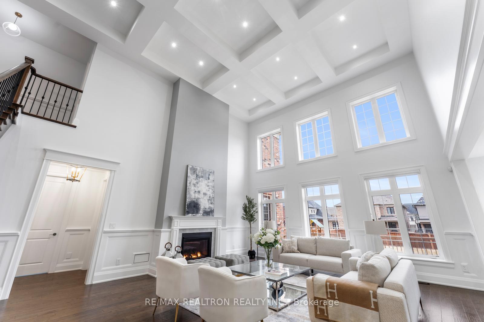 Photo 17 of 62 Endless Circle, Vaughan, Kleinburg — HOMEH