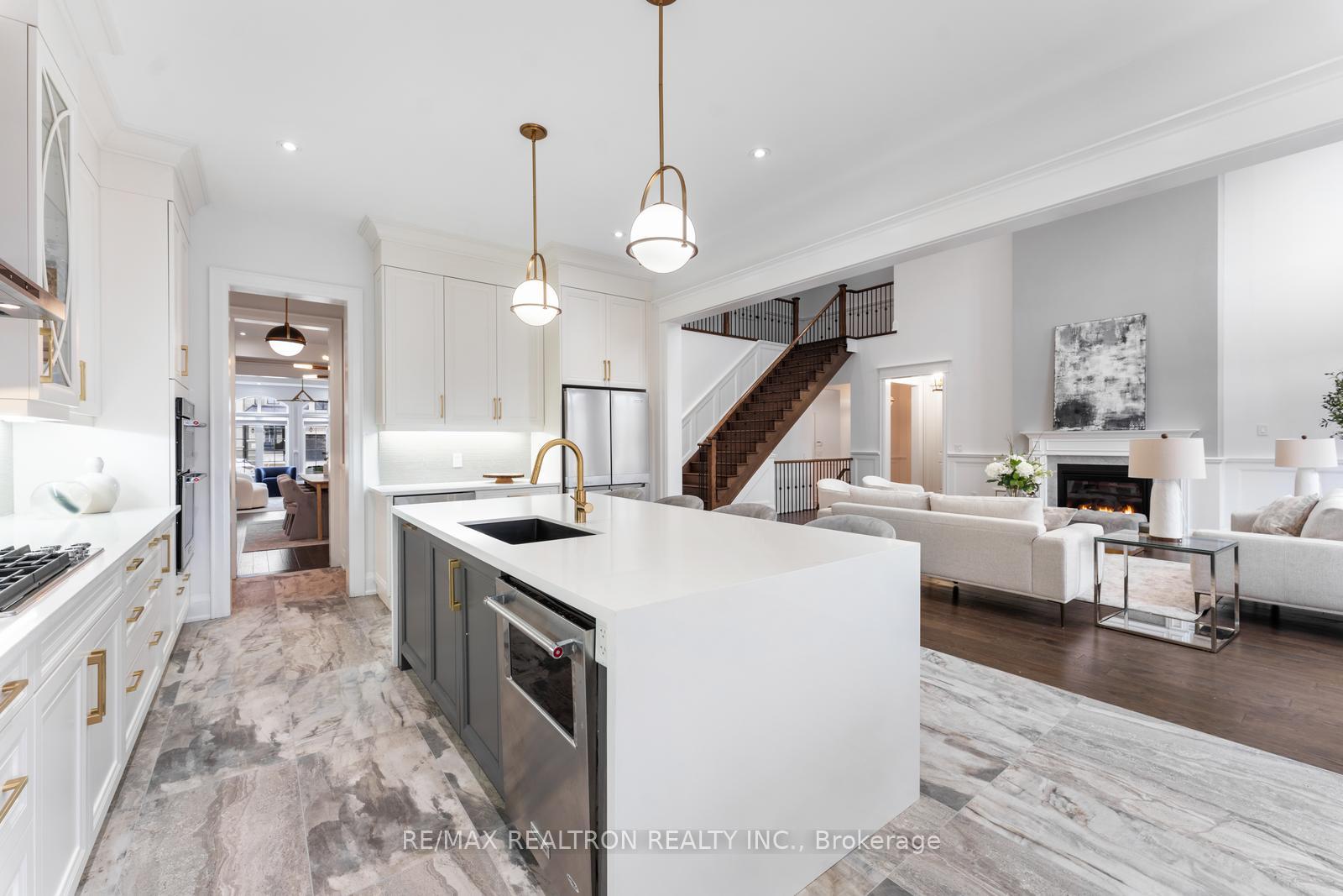 Photo 21 of 62 Endless Circle, Vaughan, Kleinburg — HOMEH