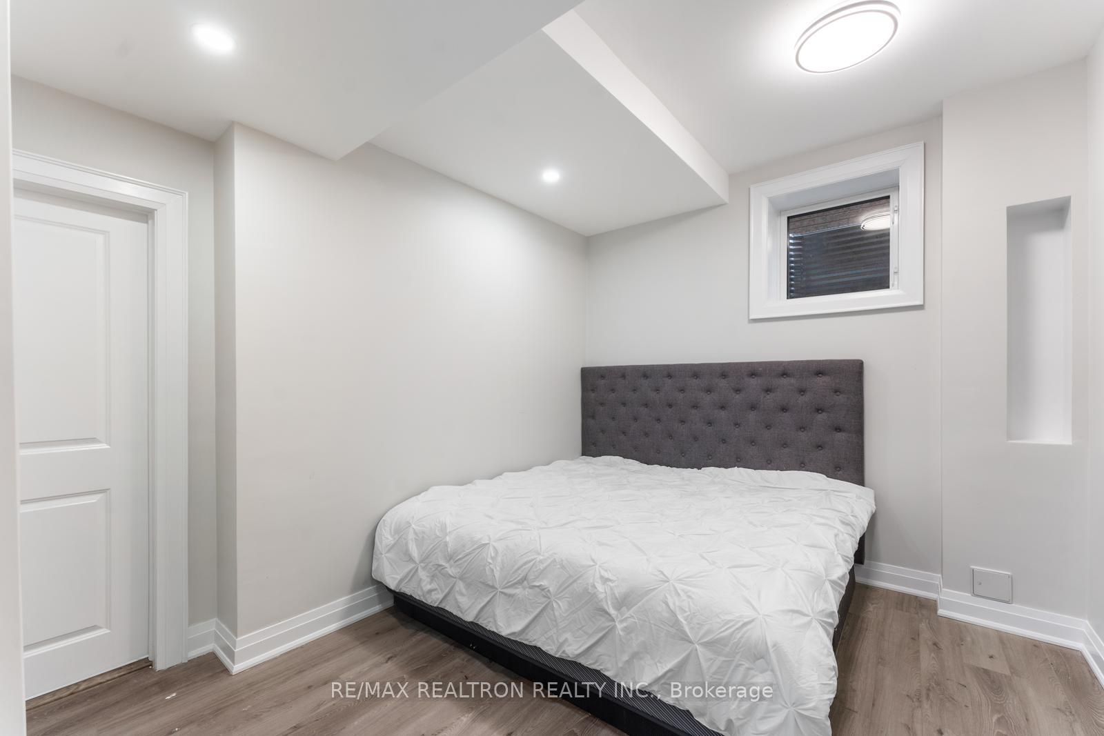 Photo 41 of 62 Endless Circle, Vaughan, Kleinburg — HOMEH